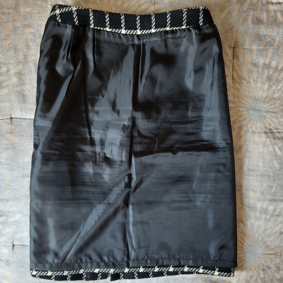 Talbots wool, petites skirt size 12 - Picture 14 of 14